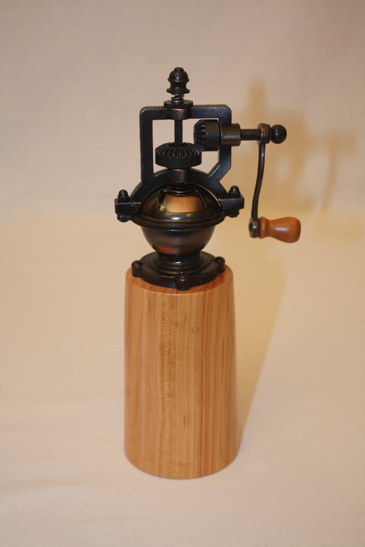 Moulin à poivre antique n°4